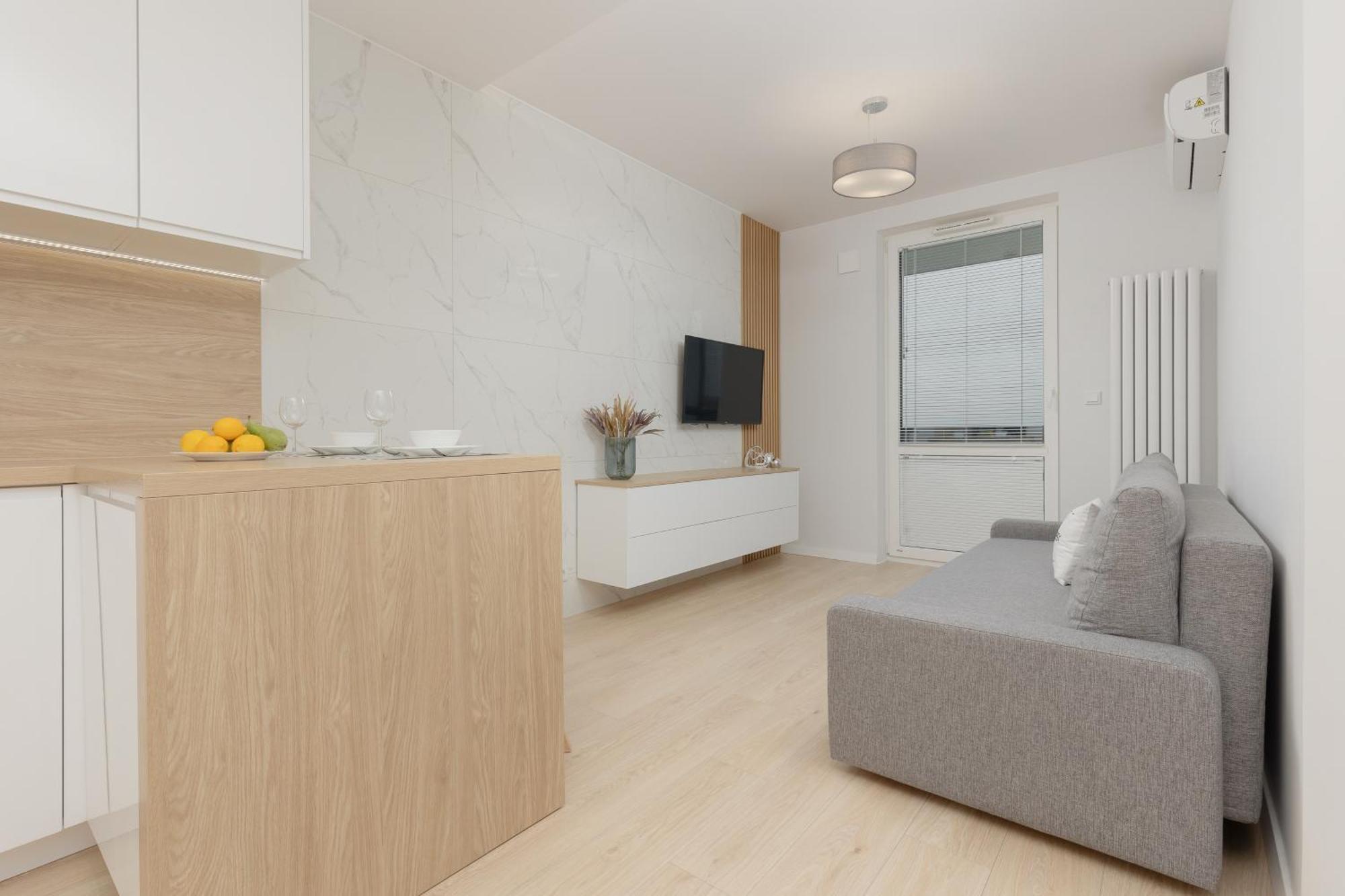 Modern Apartment With Balcony Near Aleje Jerozolimskie By Noclegi Renters Warsaw Ngoại thất bức ảnh