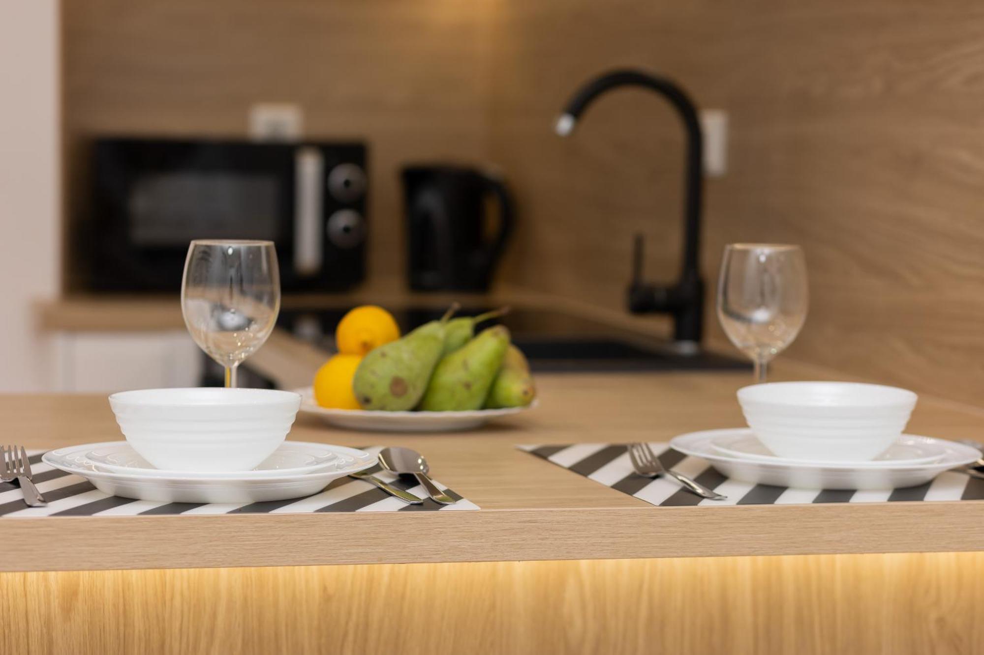 Modern Apartment With Balcony Near Aleje Jerozolimskie By Noclegi Renters Warsaw Ngoại thất bức ảnh