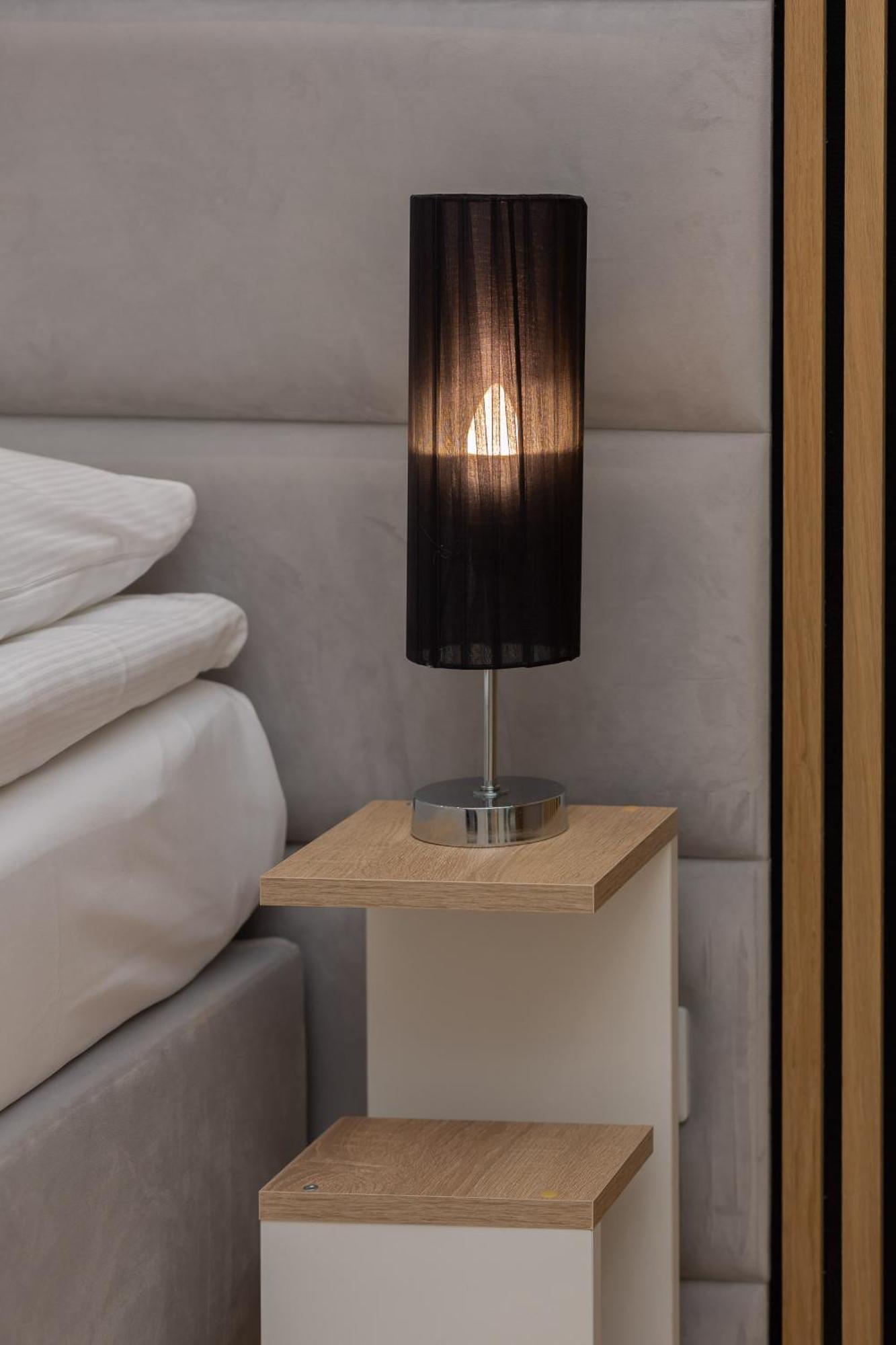 Modern Apartment With Balcony Near Aleje Jerozolimskie By Noclegi Renters Warsaw Ngoại thất bức ảnh